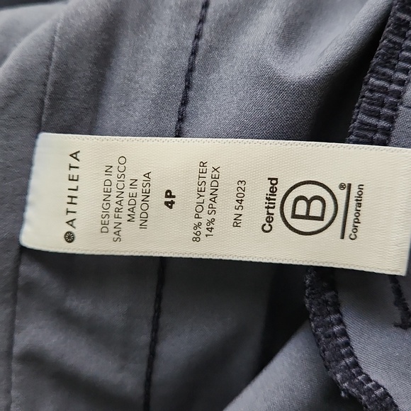 Athleta Avenue Wide Leg Crop Pant Allure Navy Travel Hybrid Work Womens Size 4P - Picture 8 of 10